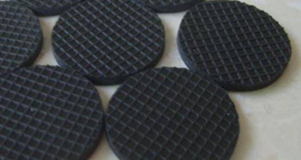 Ь�ļ��匣��̿����Ь���ϵđ���